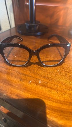Clear frame glasses