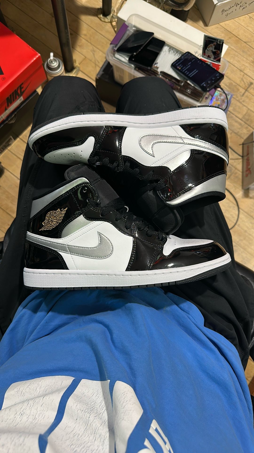 Size 11 Jordan 1 Mid SE Patent Black White Metallic Silver Metallic Gold