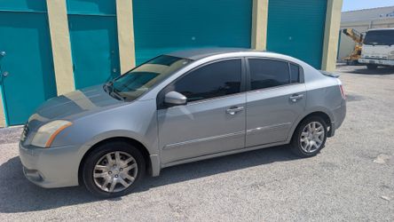Excellent condition Nissan for sale