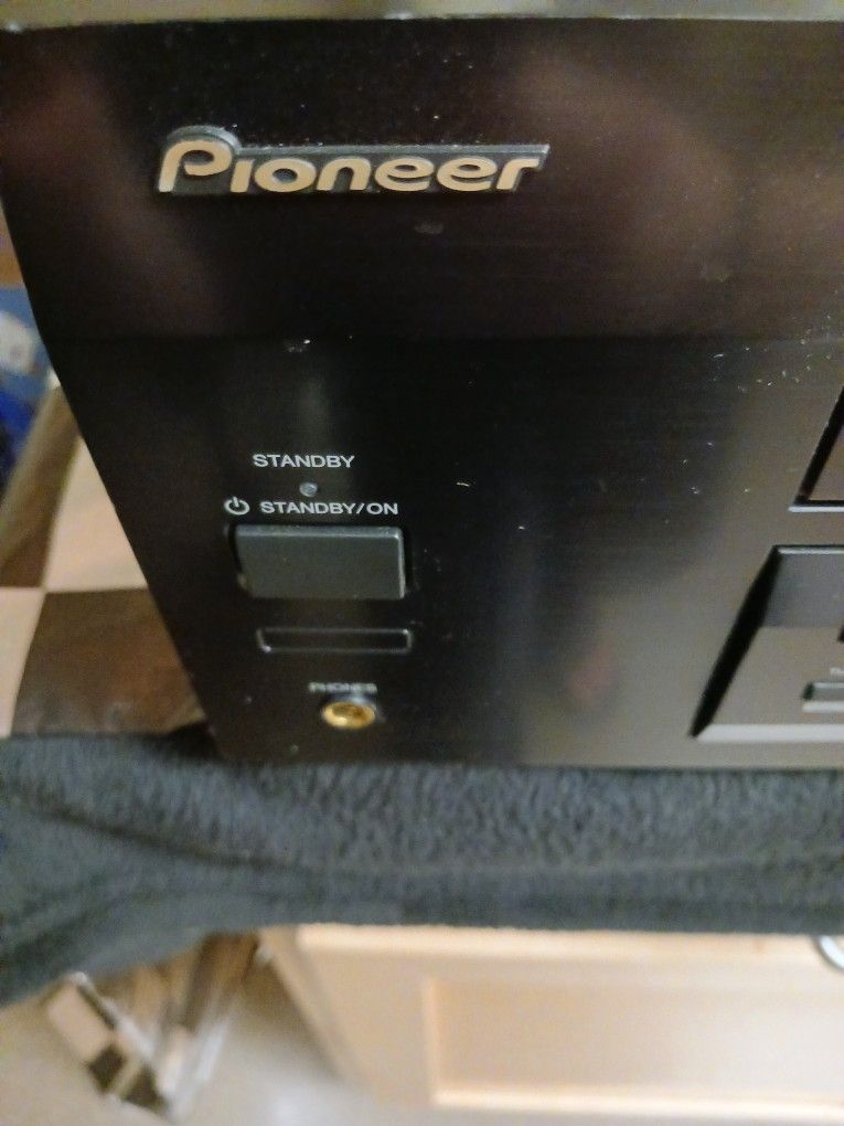 Pioneer Elite Vsx/d4115.1 Channel 100 Watt Receiver