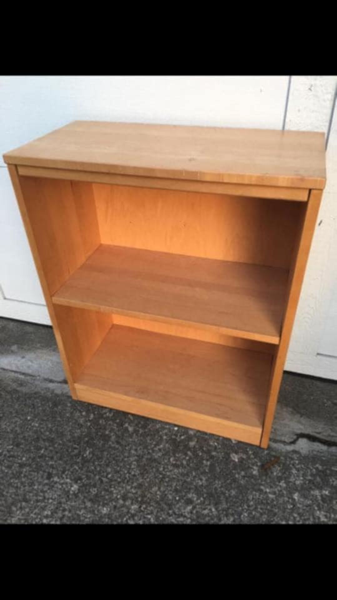 Solid wood shelve/ tv stand Very Sturdy 24“ x 12“ x 30“