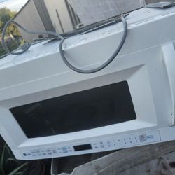 MICROWAVE   30X16INCH WORK PERFECT EVERYTHING IS GOOD WIGT COLER VERY  CLEEN 