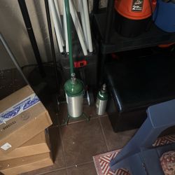 Oxygen And Oxygen Holder