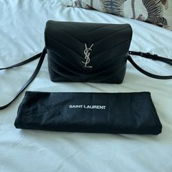 Saint Laurent Toy LOULOU In Black Quilted Leather Authentic Ysl