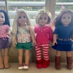 American Girl 4 Dolls With Clothes And Accessories 