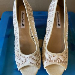 American Eagle By Payless IVORY Crochet Wedge Shoe