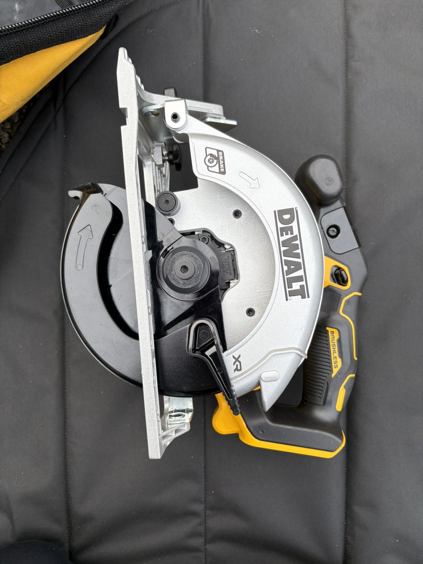Dewalt Saw 