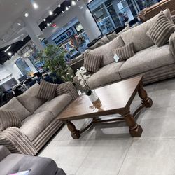 Oversize Sofa And Loveseat With Deep Seats 🥳🥳