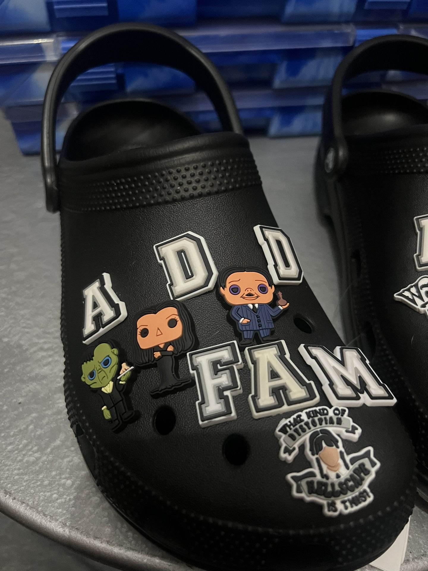 Clogs Black Crocs With Charms Crocs, W/15 “NY Yankees” Charms