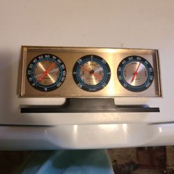 Vintage Temperature Gage 