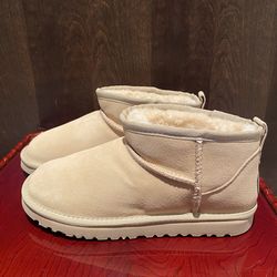 UGG Ultra-Mini Sand Womens Boots