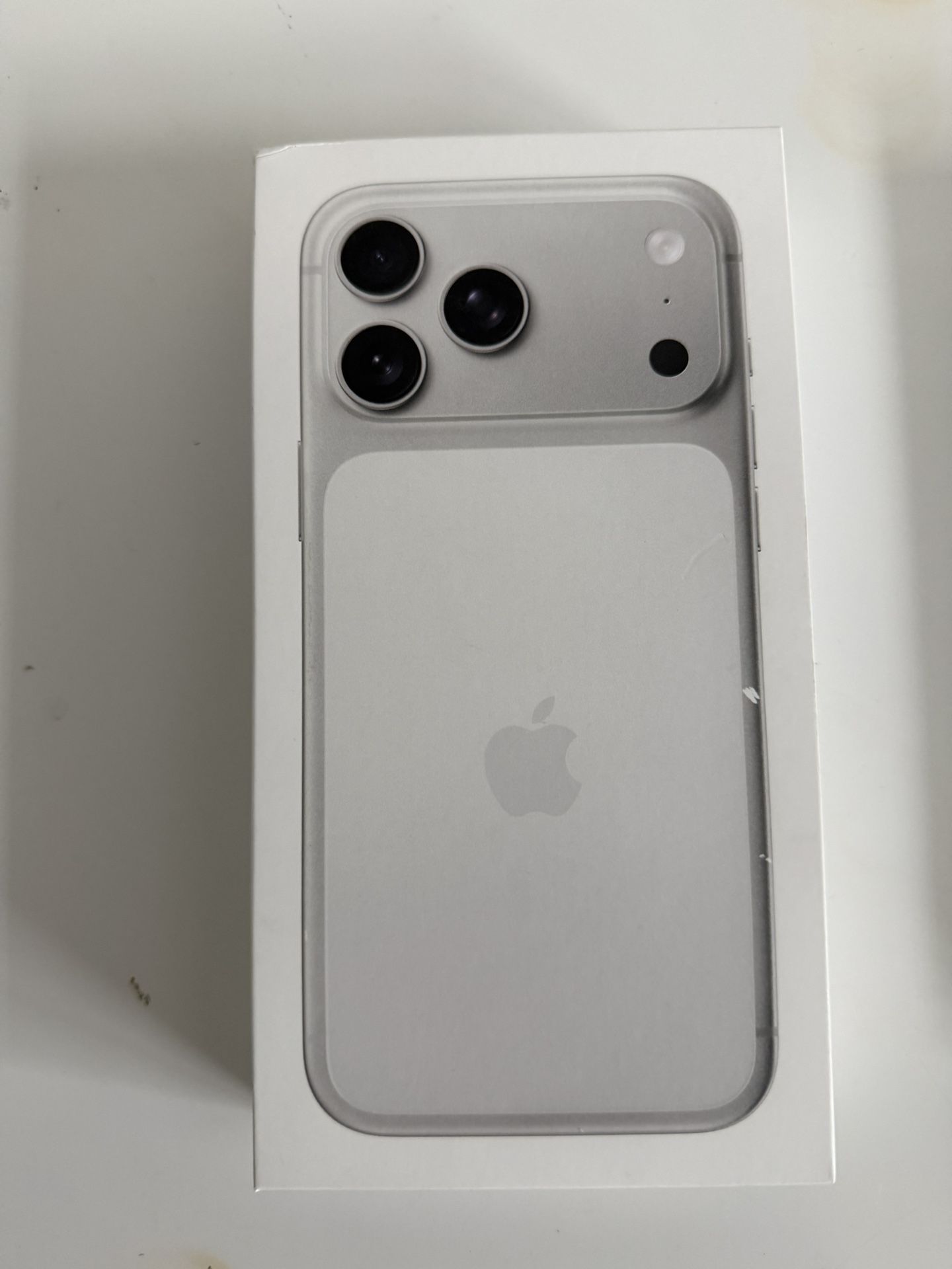 17 Pro Max And iPhone Air