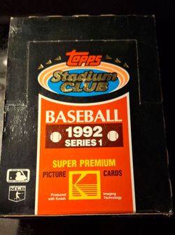 Topps Stadium Club 1992 Series 1 Baseball Cards Box