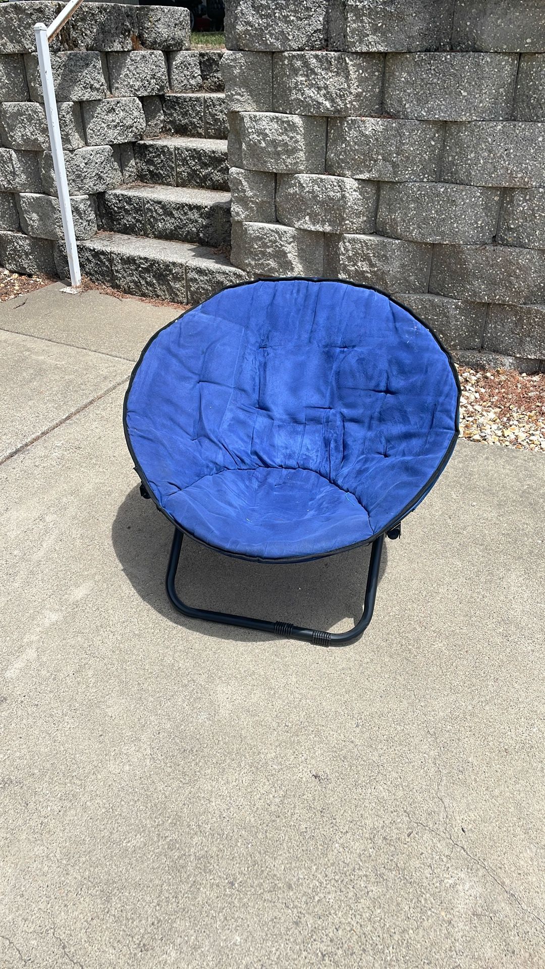 Folding Saucer Cushion Chair