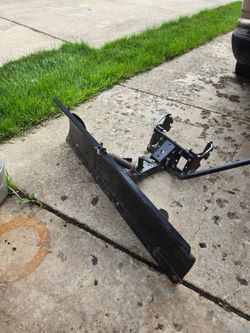 Show plower for a ATV