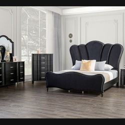 Brand New Elegant 4pc Queen Bed Set