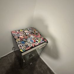 Cool mini fridge 
