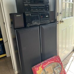 Sony Stereo And Speakers