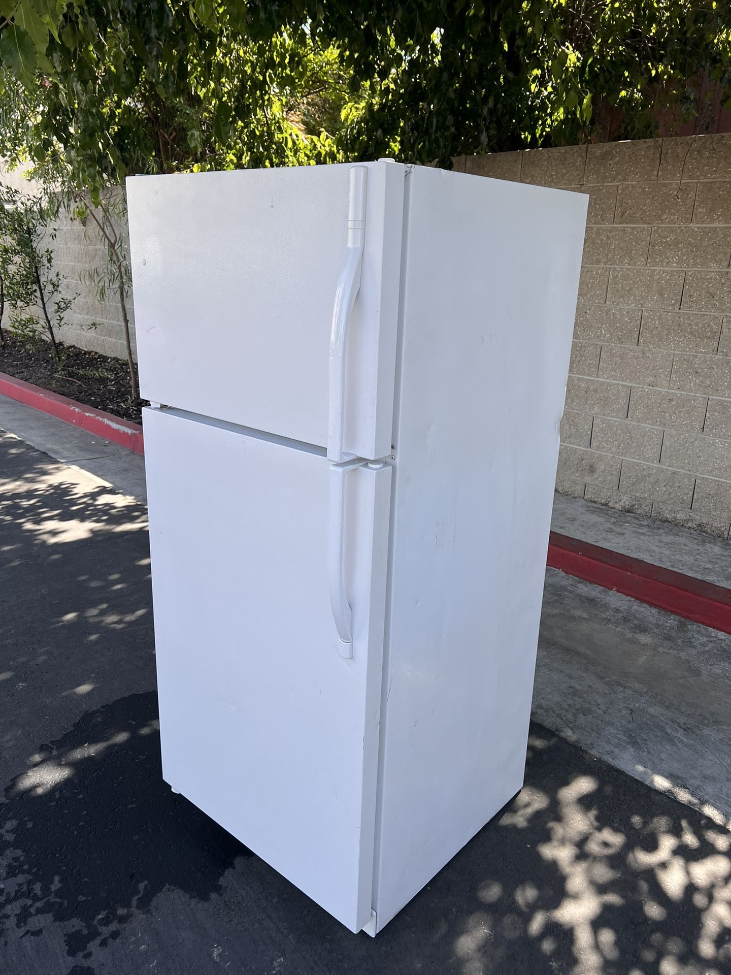 Very Nice….,,,, Refrigerator!