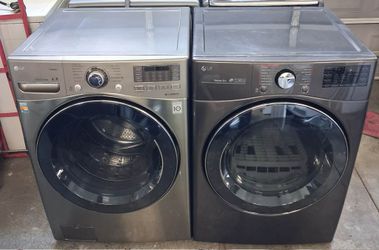 LG Washer and Dryer Set