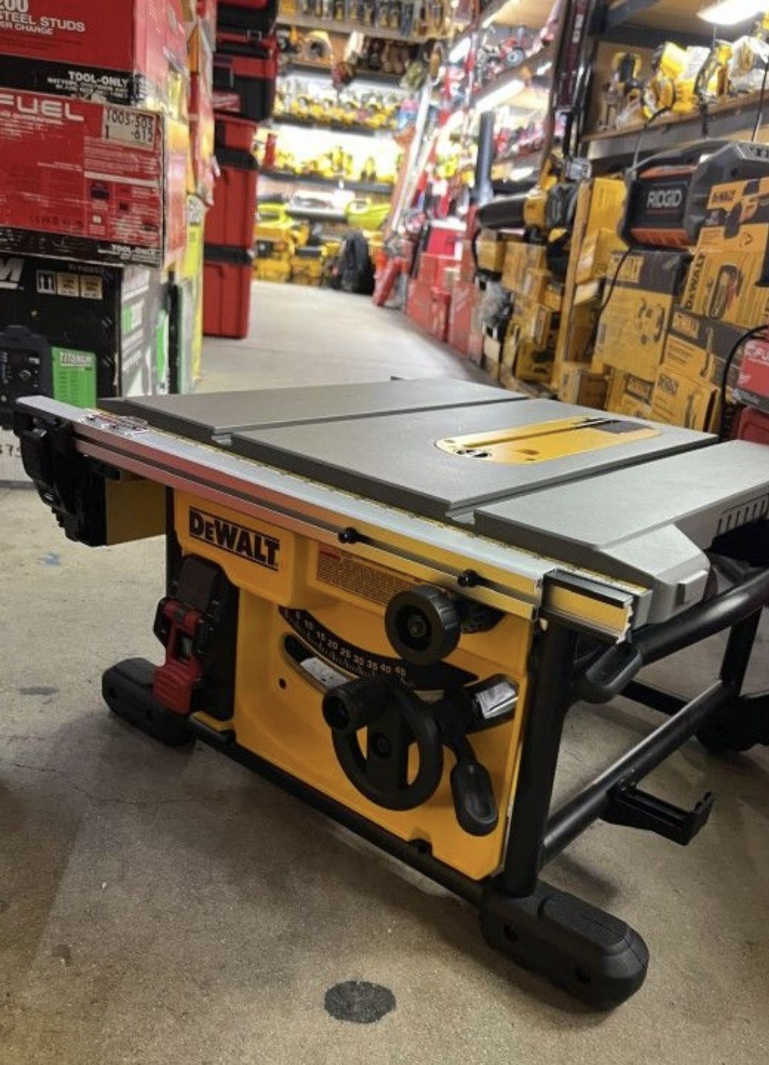 DEWALT 8-1/4 In. Table Saw Corded $360