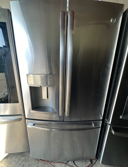 GE French Door Fridge with IceMaker