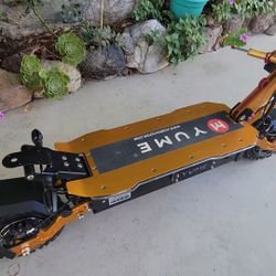 YUME X11+ 6000W - 60V 27AH Battery. 