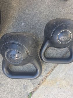 10& 15 pound kettlebells