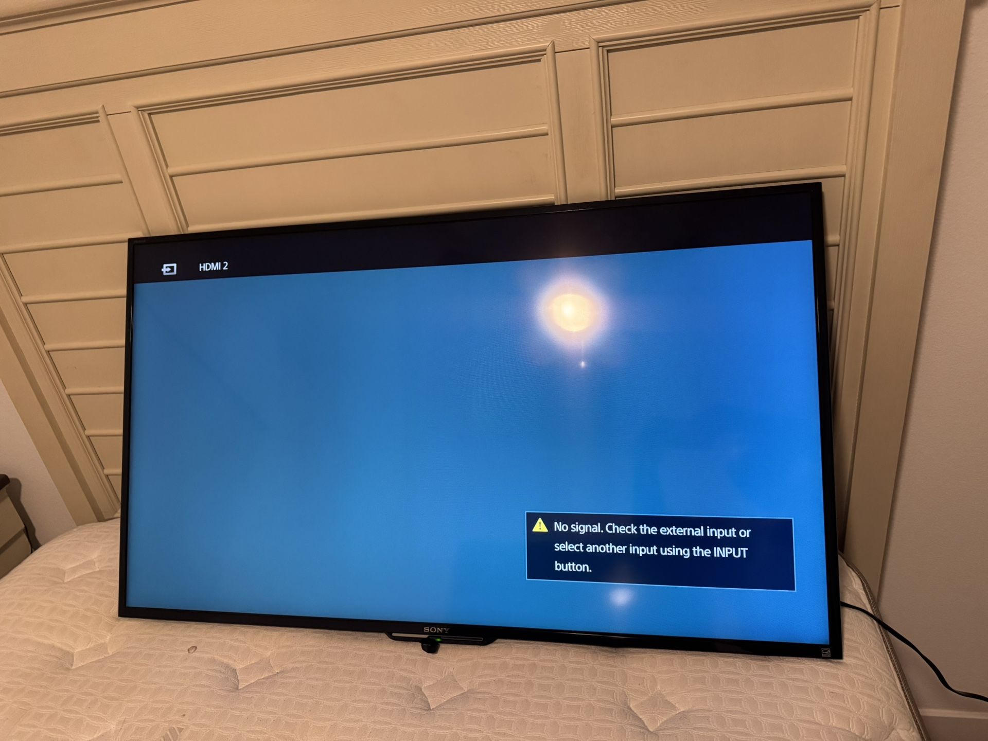 50 Sony TV” w/ Remote KDL-48R510C