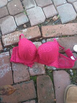 Epic Yard Sale Sat Feb 22nd 9-4 Post 1- Tons Of Women's Lingerie And New Bras All Sizes