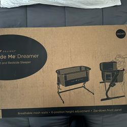 NEW Beside Me Dreamer Bassinet 