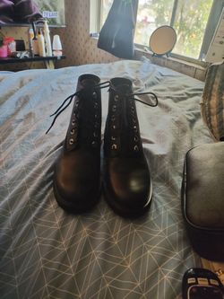 Women's Boots