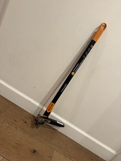 New Fiskars 3-Claw Stand Up Weeder