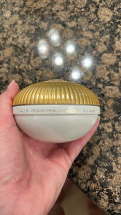 Renelif silk mask brand new for sale! Retails at $3,500