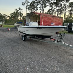 2000 Polar 19ft Bay Boat