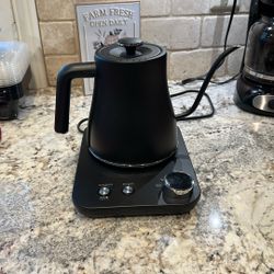 Electronic Tea Kettle 