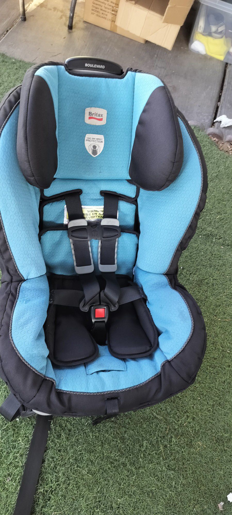 Car seat For Baby Or Toddler  $25 Pick Up only Bonanza and Lamb 