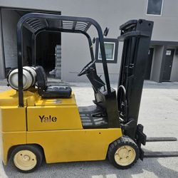 Forklift Yale 