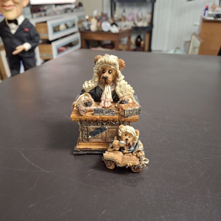 Boyds Bears & Friends " Judge Griz Style# 228303