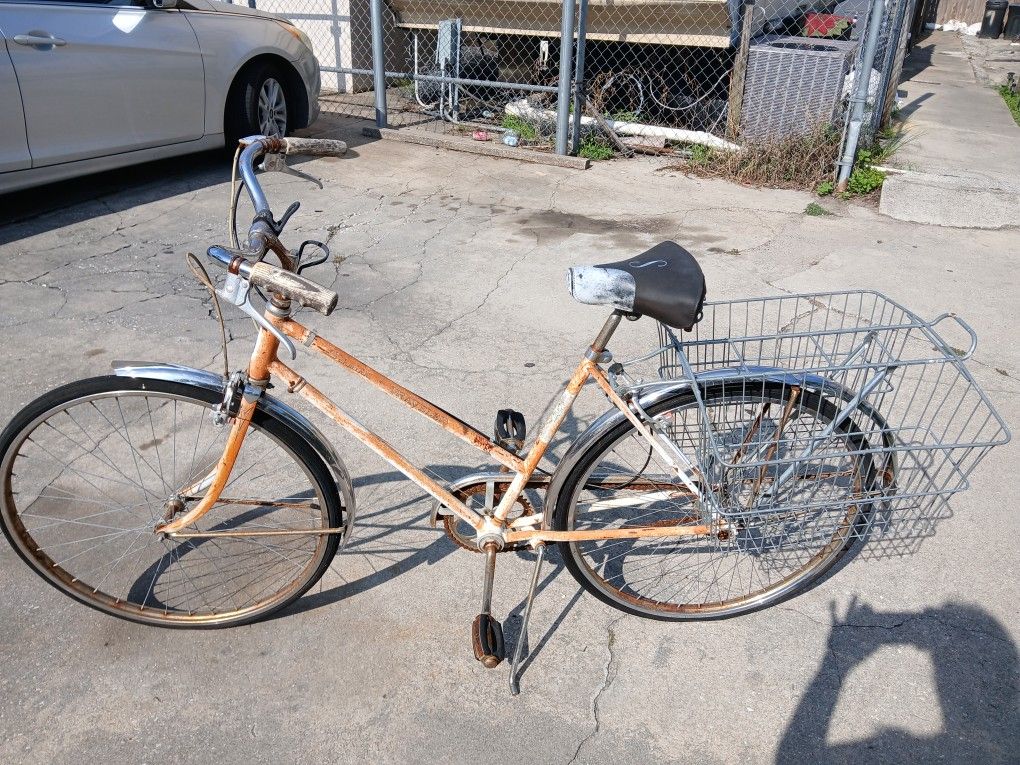 Vintage Schwinn Traveler Bicycle