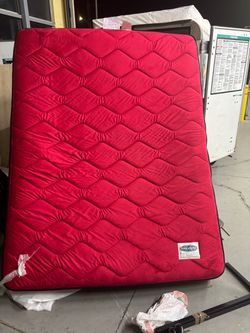 Englander Queen Mattress Red Quilted