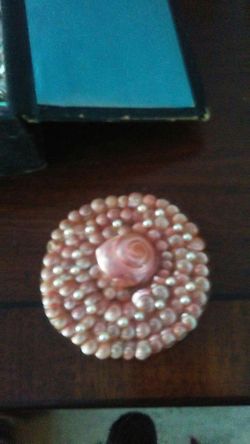 Pearl pink pin