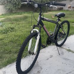 Mens Roadmaster Mountain Bike(26’)