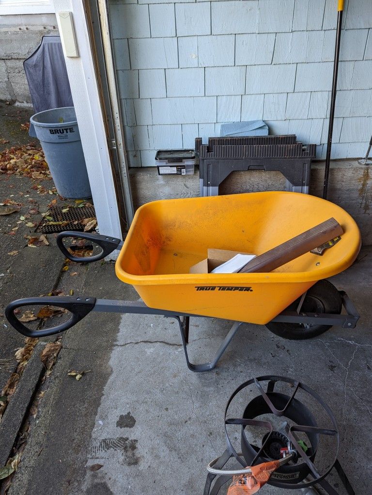 Wheelbarrow for Sale in Seattle, WA OfferUp