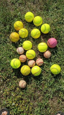Base balls Soft balls