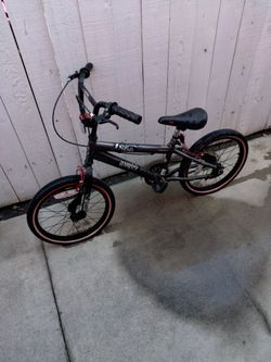 Kent 1800 BMX Bike. 18 inch - needs tires.