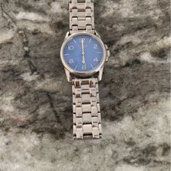 Coach watch needs batteries