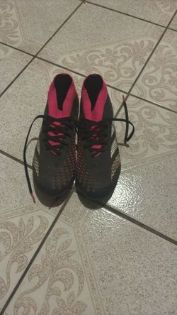 Adidas predator soccer cleats 8.5