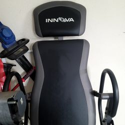 Innova inversion table