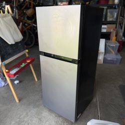 Midea 4.5 cu. ft. 2-Door Compact Refrigerator